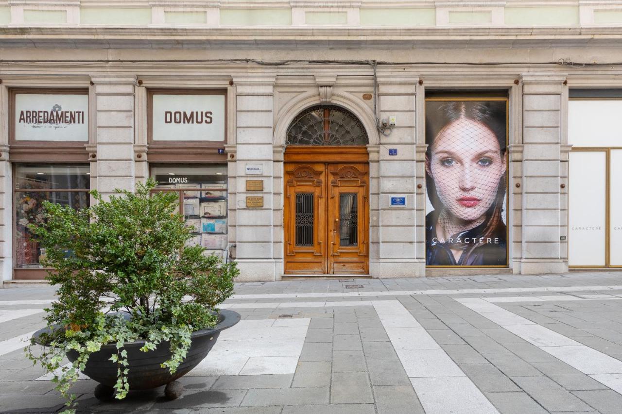 Trieste Chic Studio: Historic Elegance Εξωτερικό φωτογραφία